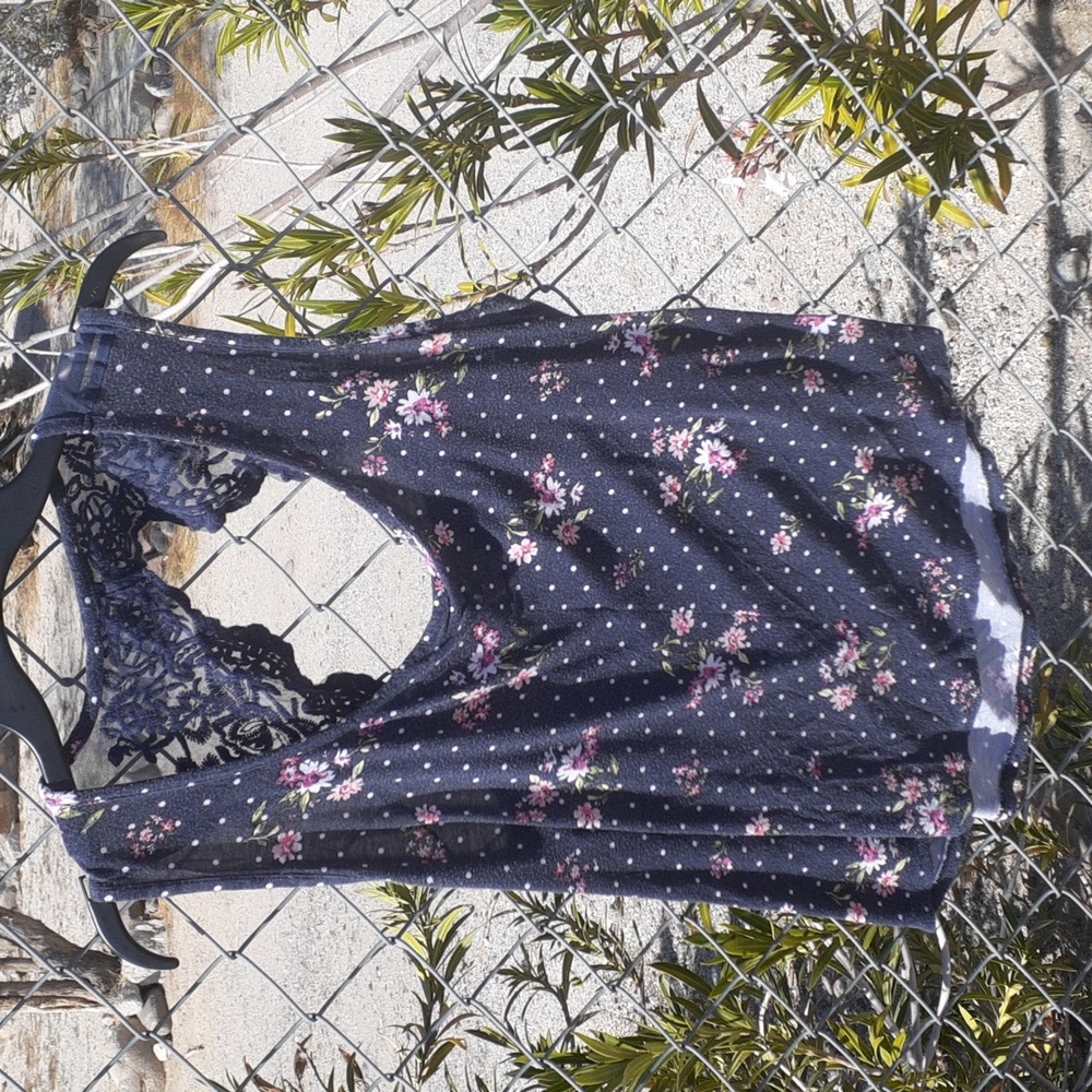 No Boundaries Floral Sleeveless Navy Dot Top, Size XXL